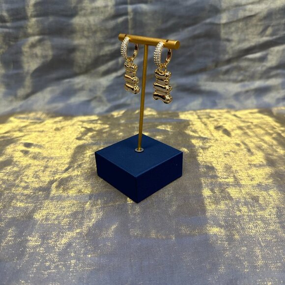 APM Monaco Loulou Yummy Gold Earrings - Picture 5 of 5